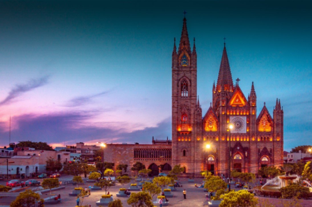 Publicidad exterior en Jalisco | Espectaculares Altamira360.mx